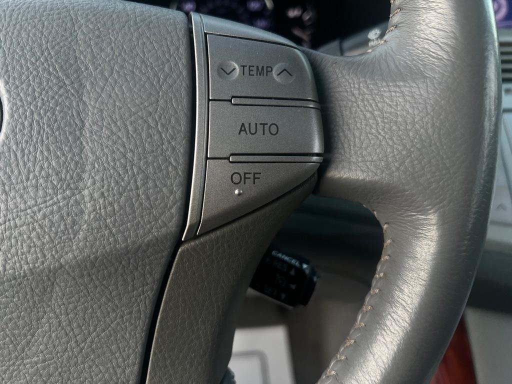 Toyota Avalon  2006