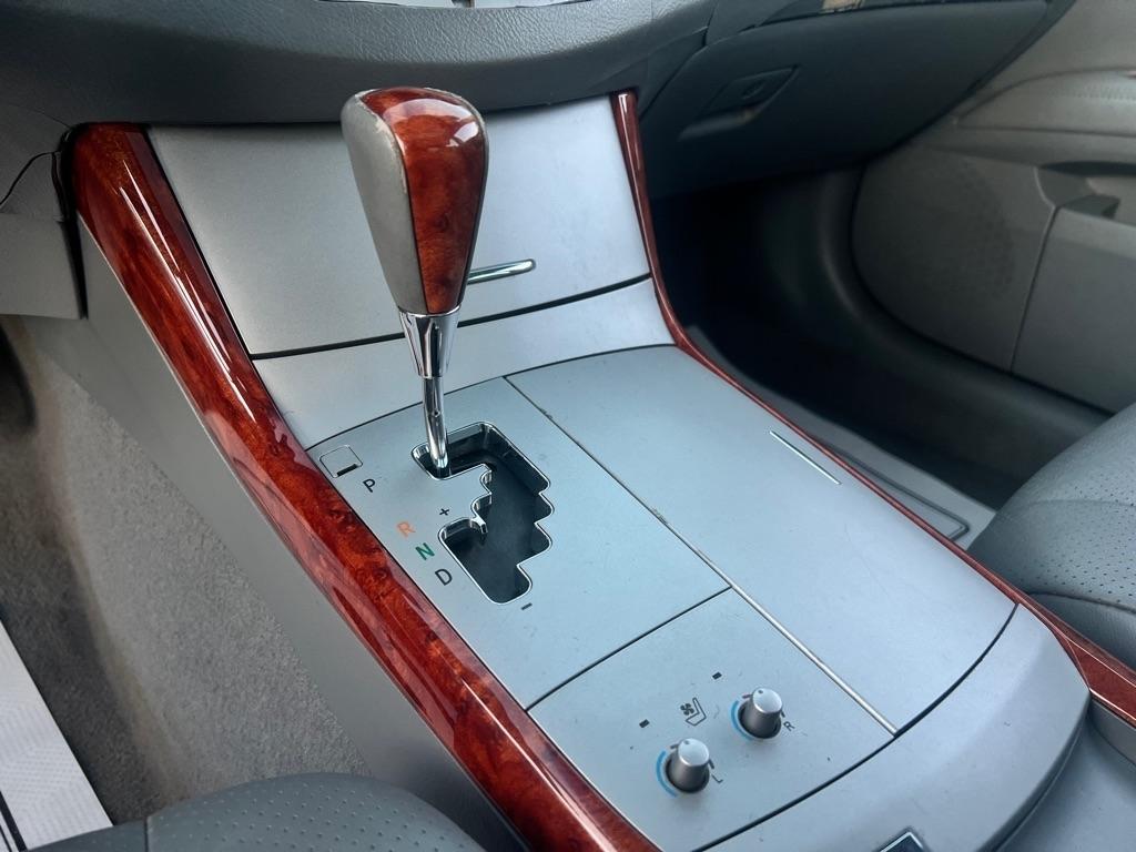 Toyota Avalon  2006