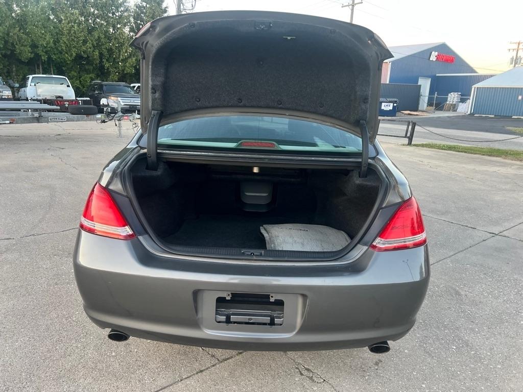 Toyota Avalon  2006