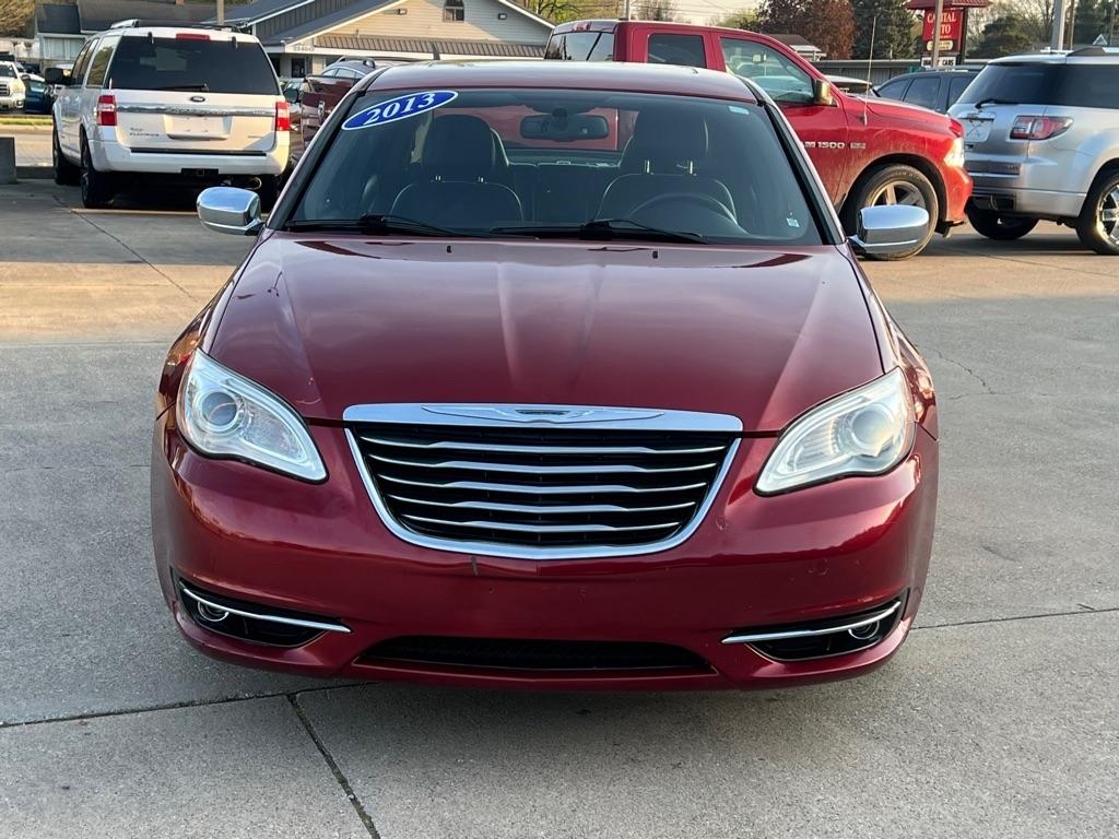 Chrysler 200  2013