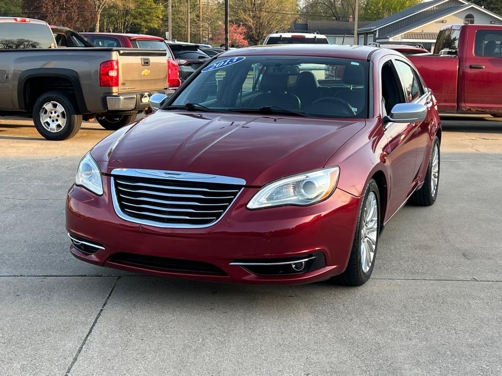 Chrysler 200  2013