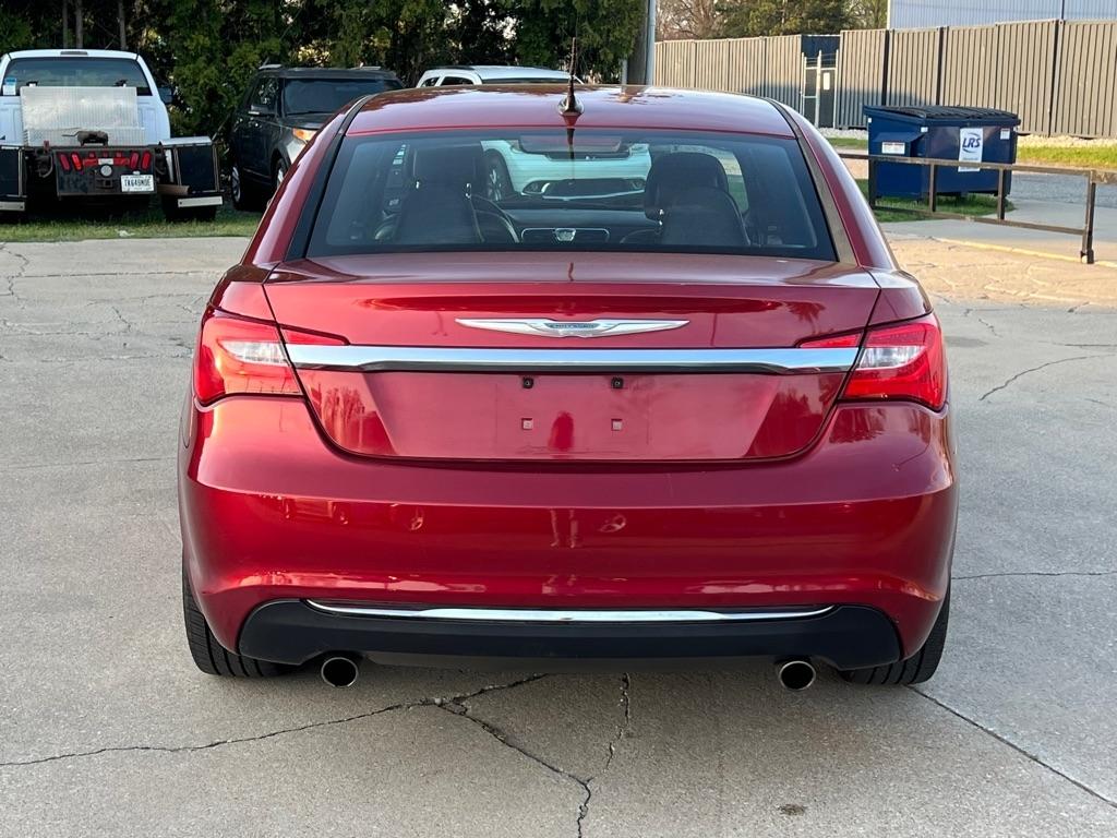 Chrysler 200  2013