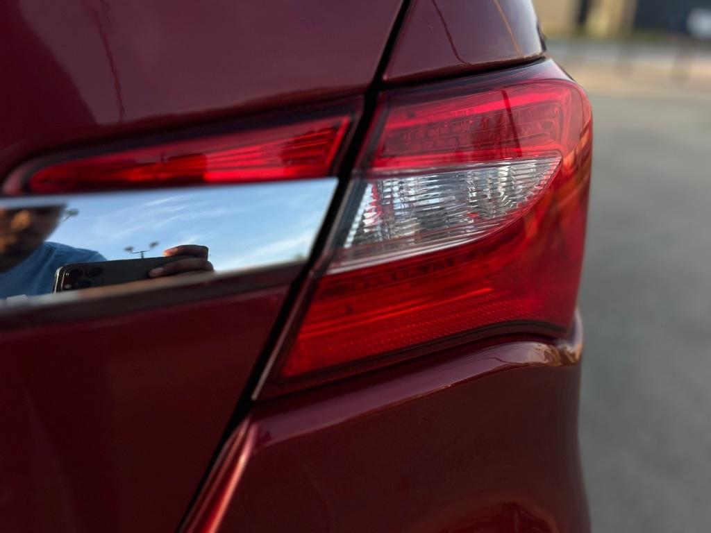 Chrysler 200  2013