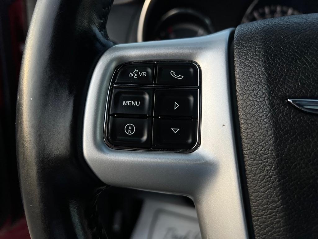 Chrysler 200  2013