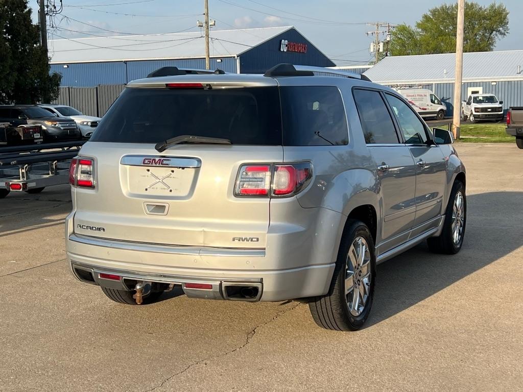 GMC Acadia  2013