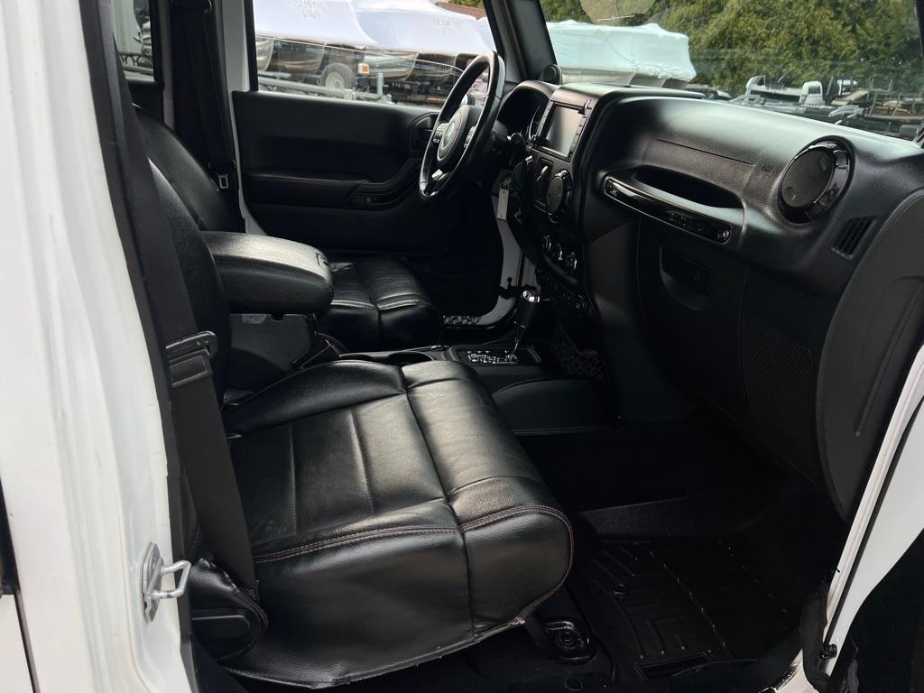 Jeep Wrangler  2012