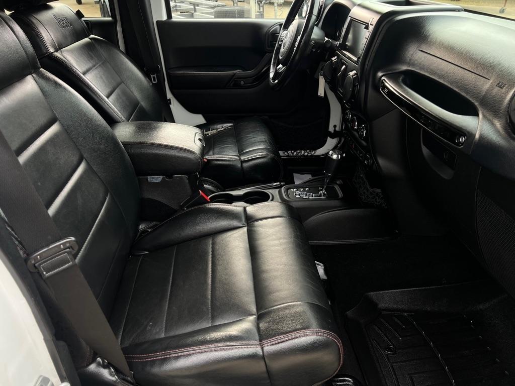 Jeep Wrangler  2012