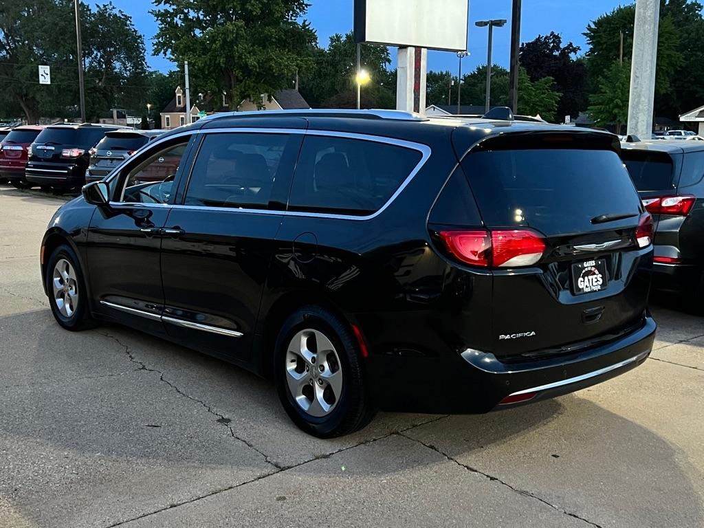 Chrysler Pacifica  2017
