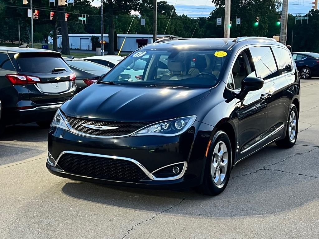 Chrysler Pacifica  2017
