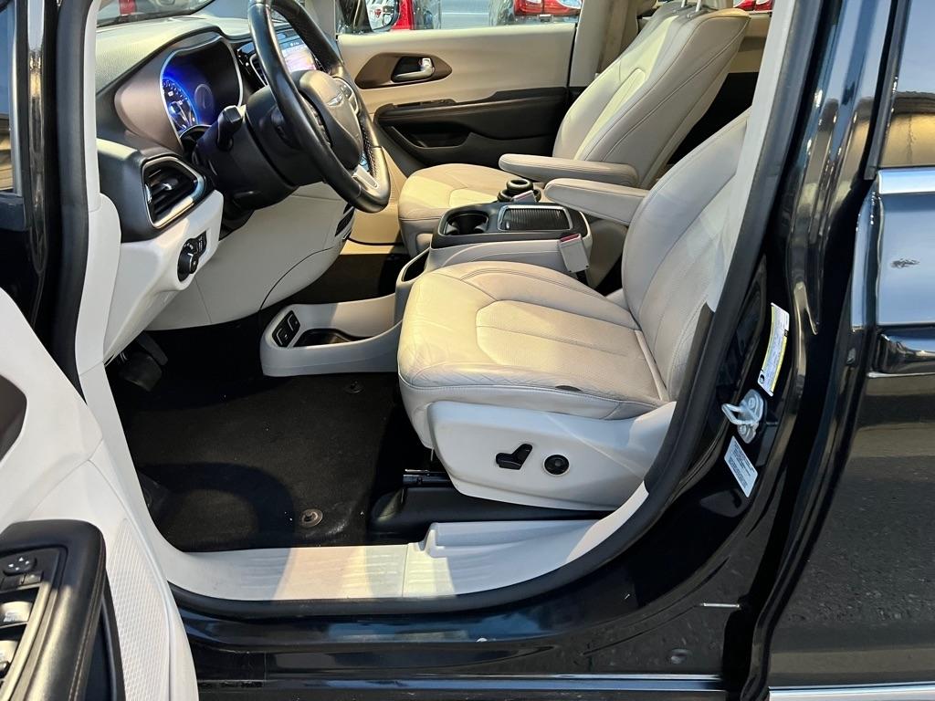 Chrysler Pacifica  2017