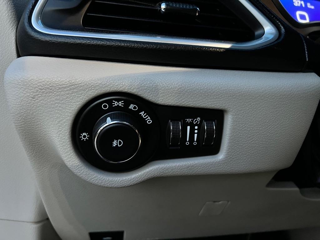 Chrysler Pacifica  2017