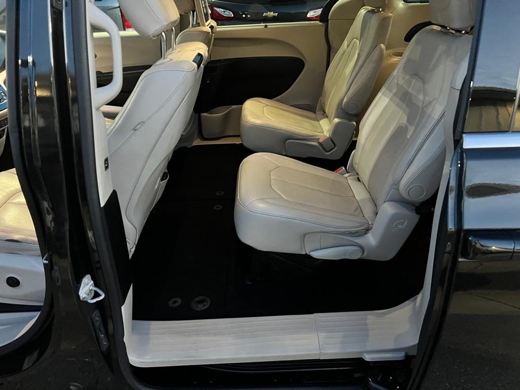 Chrysler Pacifica  2017