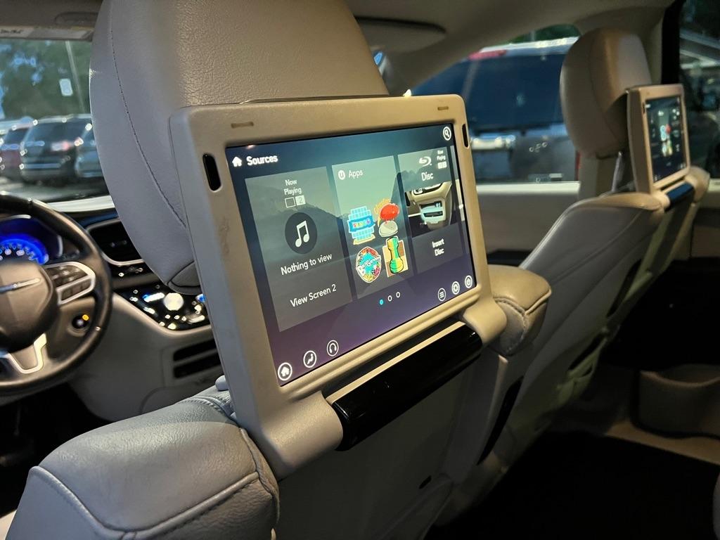 Chrysler Pacifica  2017