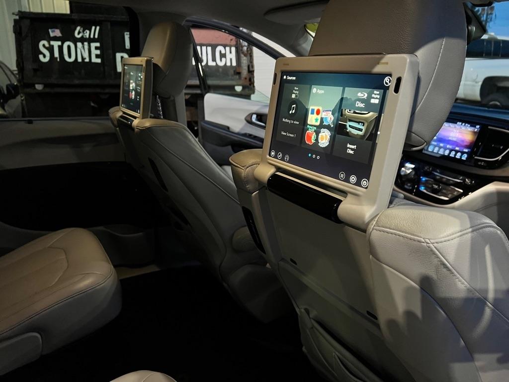 Chrysler Pacifica  2017