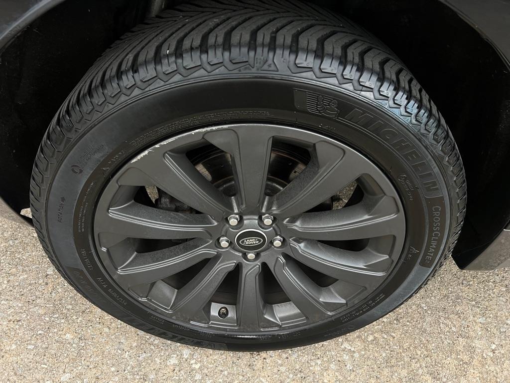 Land Rover Range Rover Velar  2018