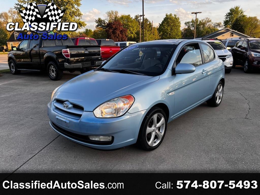 2008 Hyundai Accent SE's photo