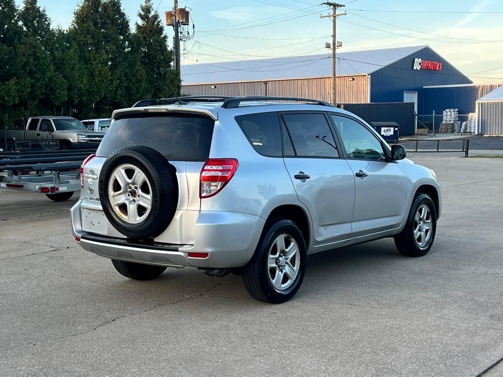 Toyota RAV4  2010