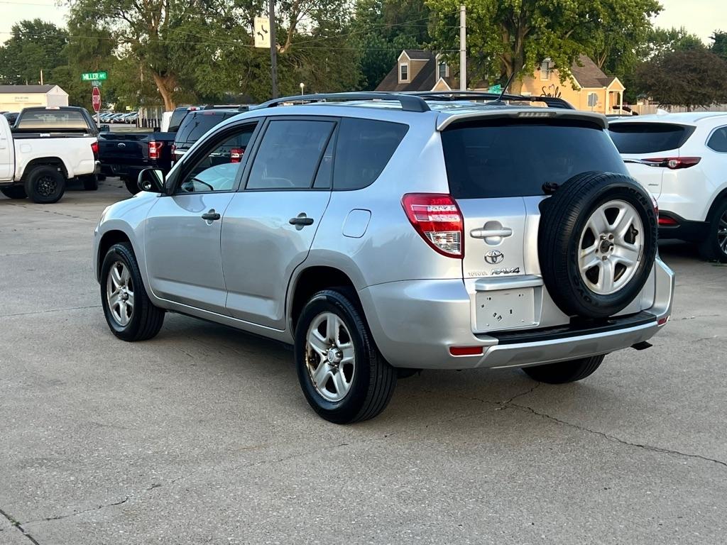 Toyota RAV4  2010