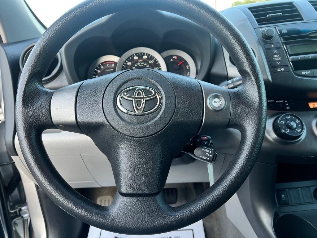 Toyota RAV4  2010