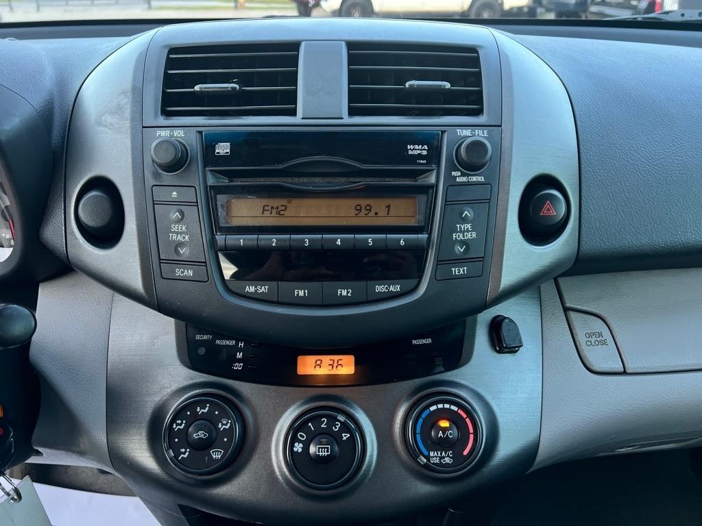 Toyota RAV4  2010