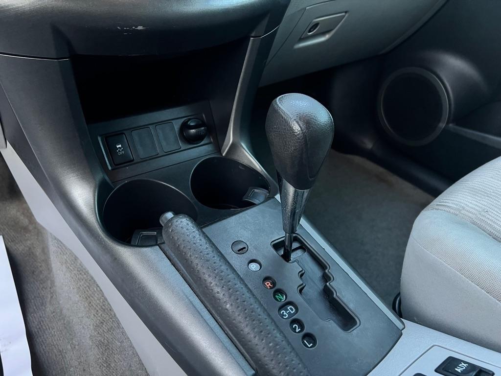 Toyota RAV4  2010