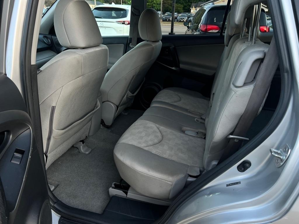 Toyota RAV4  2010