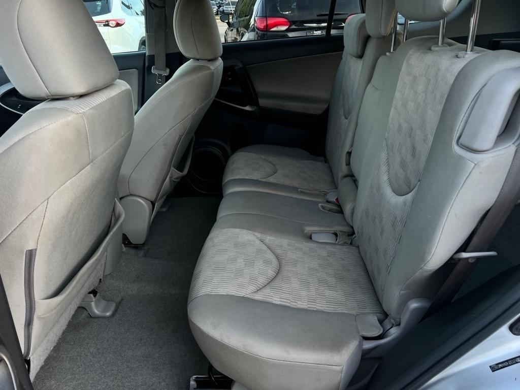 Toyota RAV4  2010