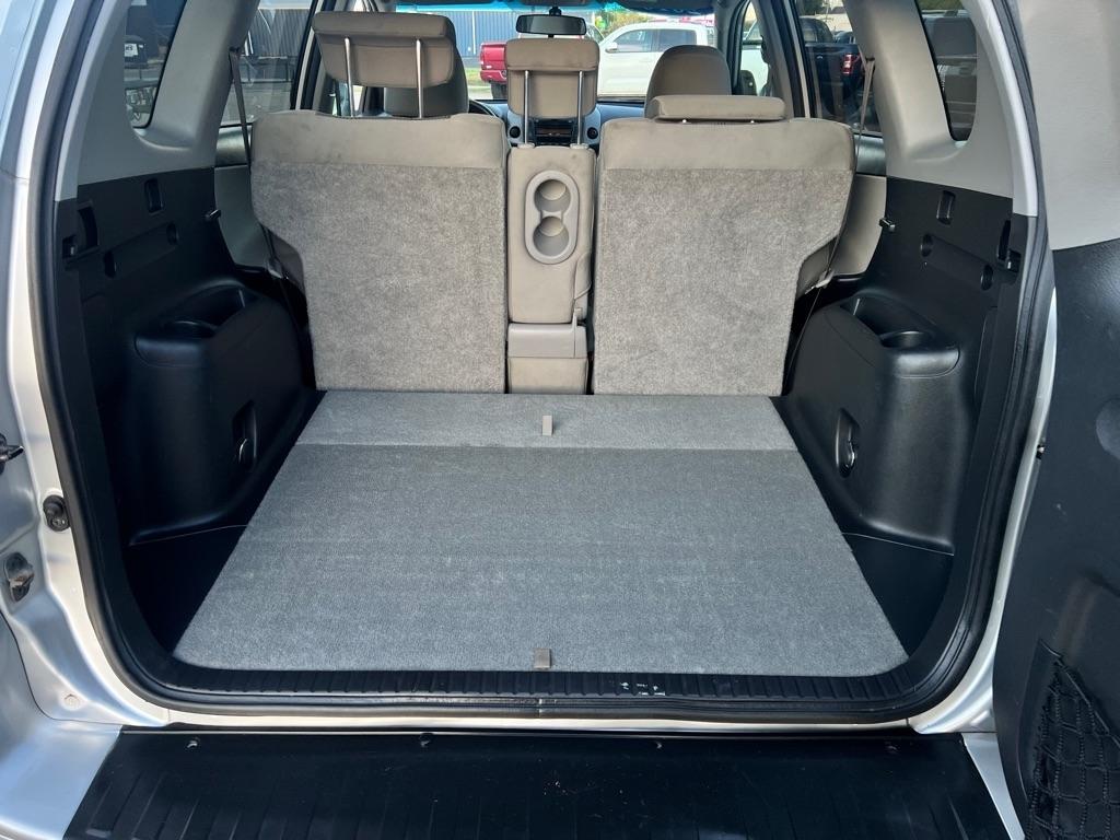 Toyota RAV4  2010