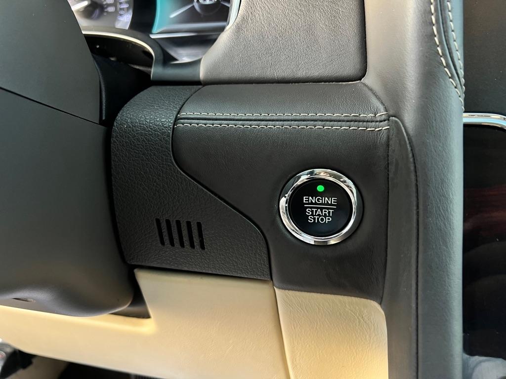 Lincoln Navigator  2015