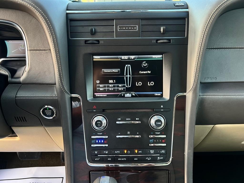 Lincoln Navigator  2015