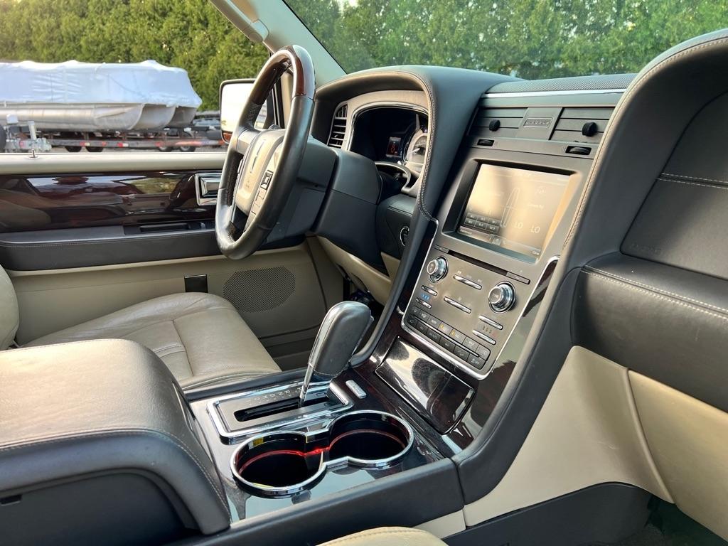 Lincoln Navigator  2015