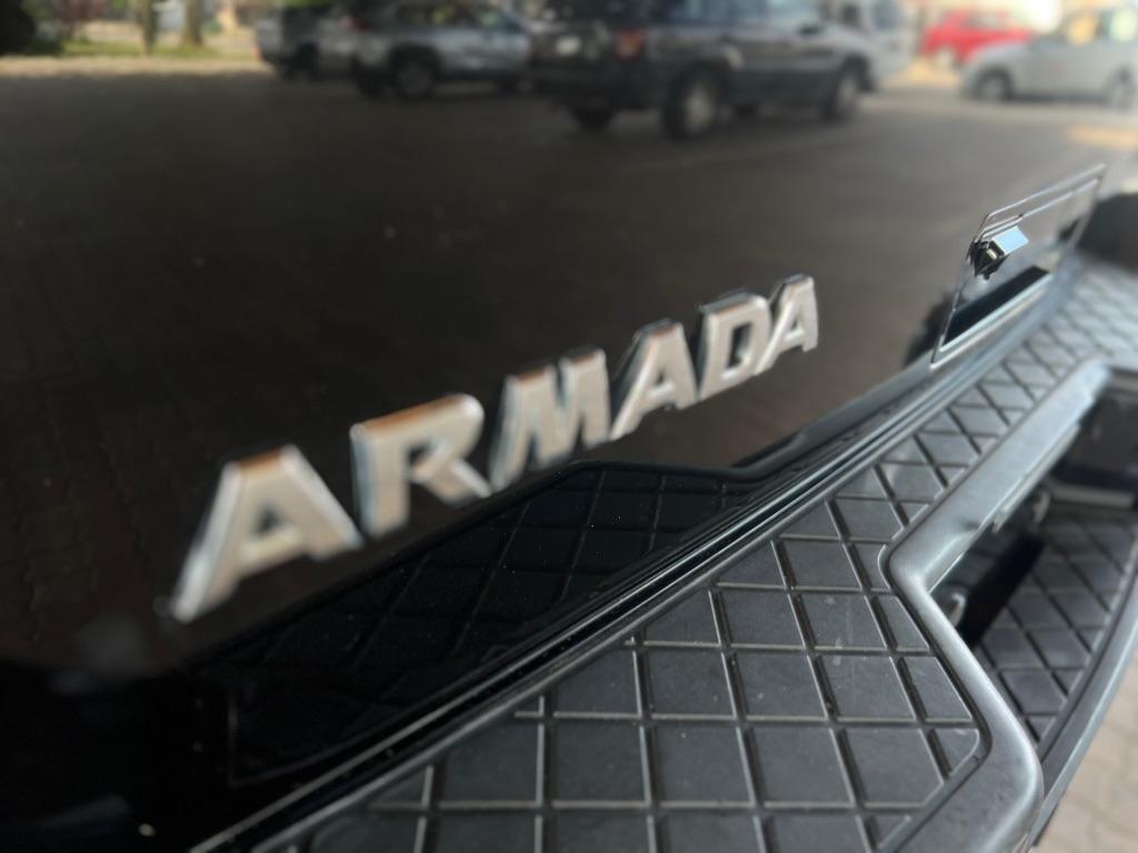 Nissan Armada  2012