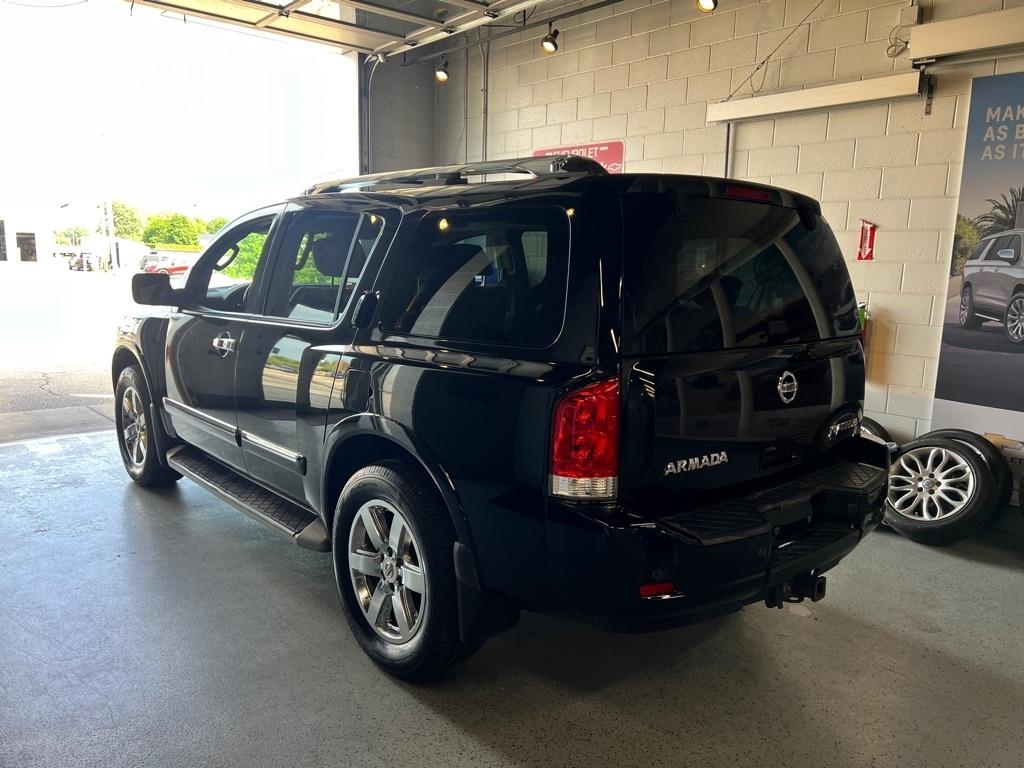 Nissan Armada  2012