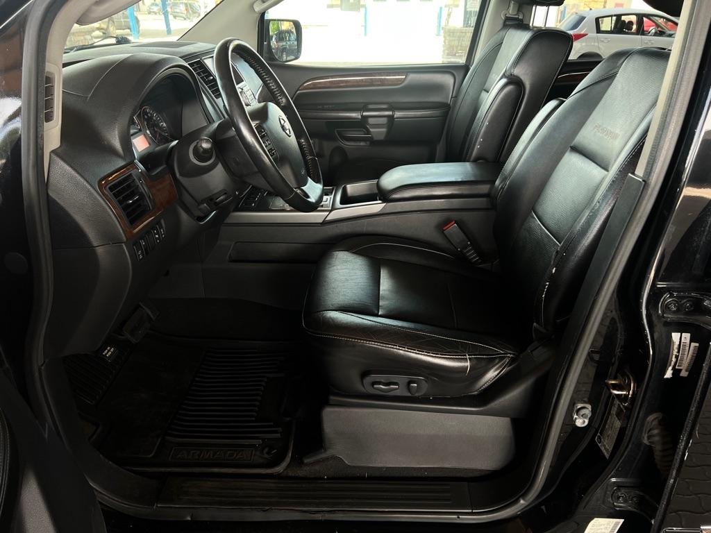 Nissan Armada  2012