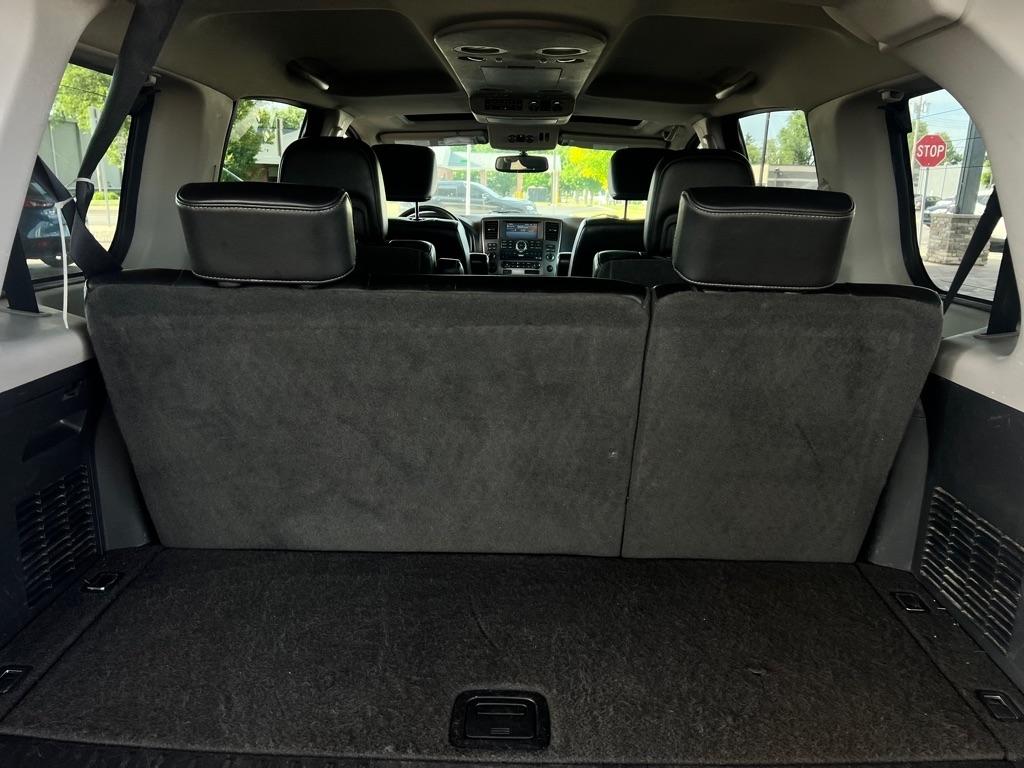 Nissan Armada  2012