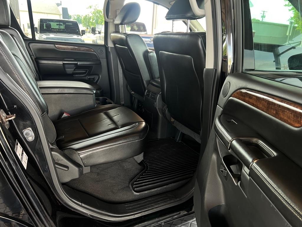 Nissan Armada  2012