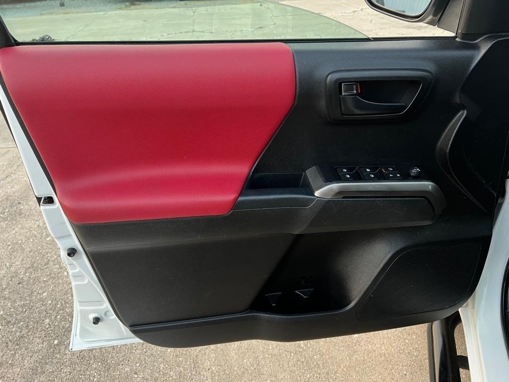 Toyota Tacoma  2021