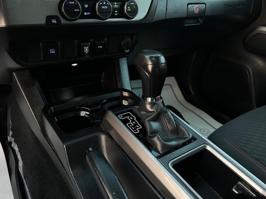 Toyota Tacoma  2021