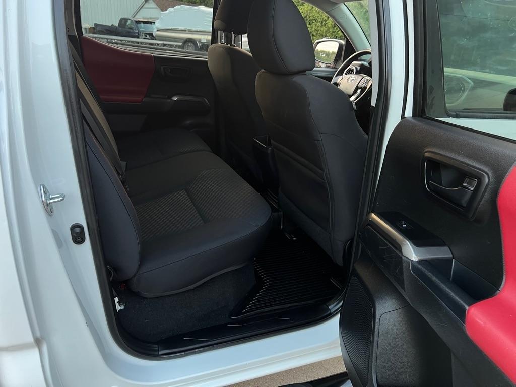 Toyota Tacoma  2021