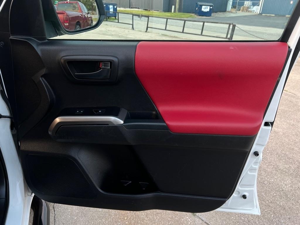 Toyota Tacoma  2021