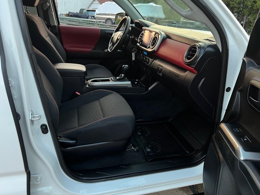 Toyota Tacoma  2021