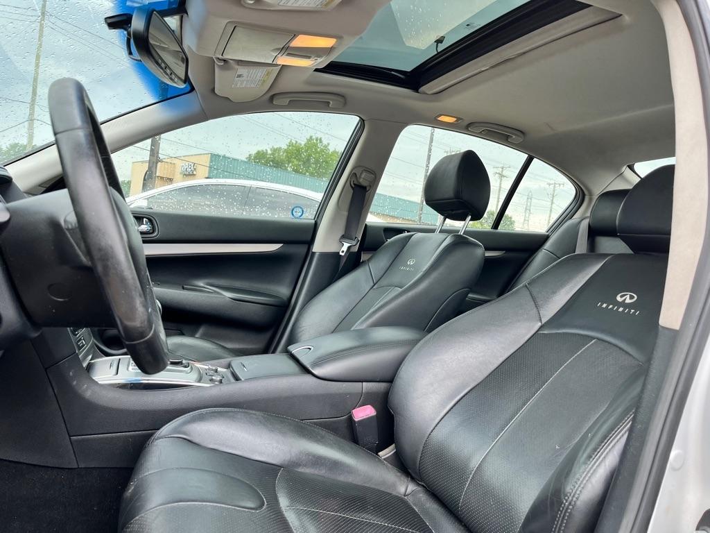 Infiniti G Sedan  2012