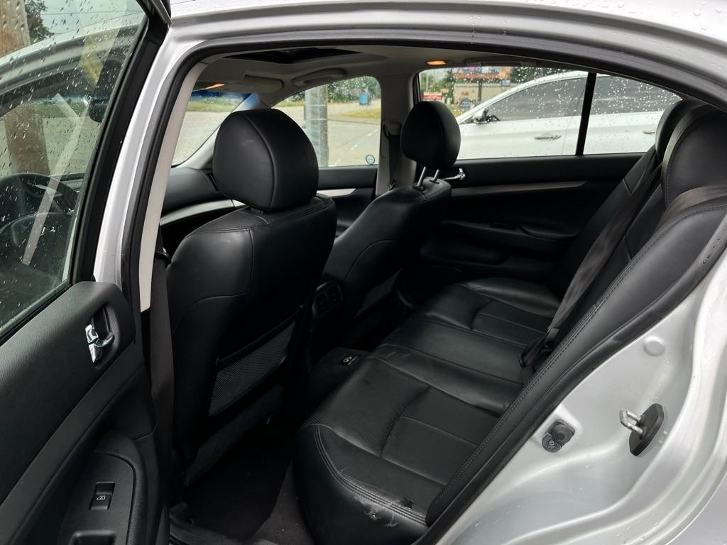 Infiniti G Sedan  2012