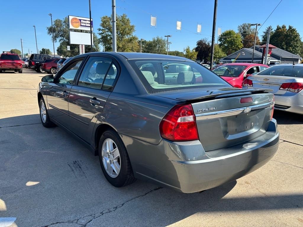 Chevrolet Malibu  2004