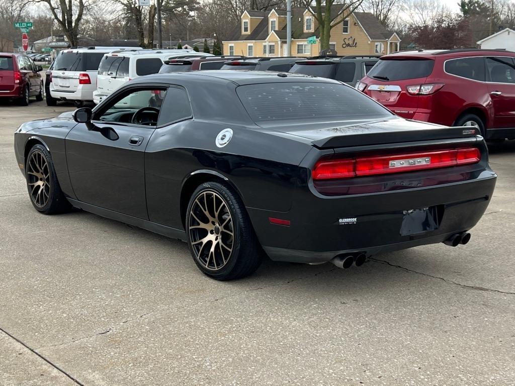 Dodge Challenger SRT8 2008