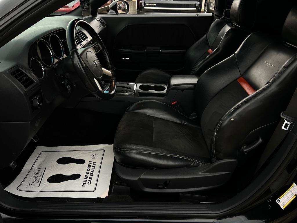 Dodge Challenger SRT8 2008