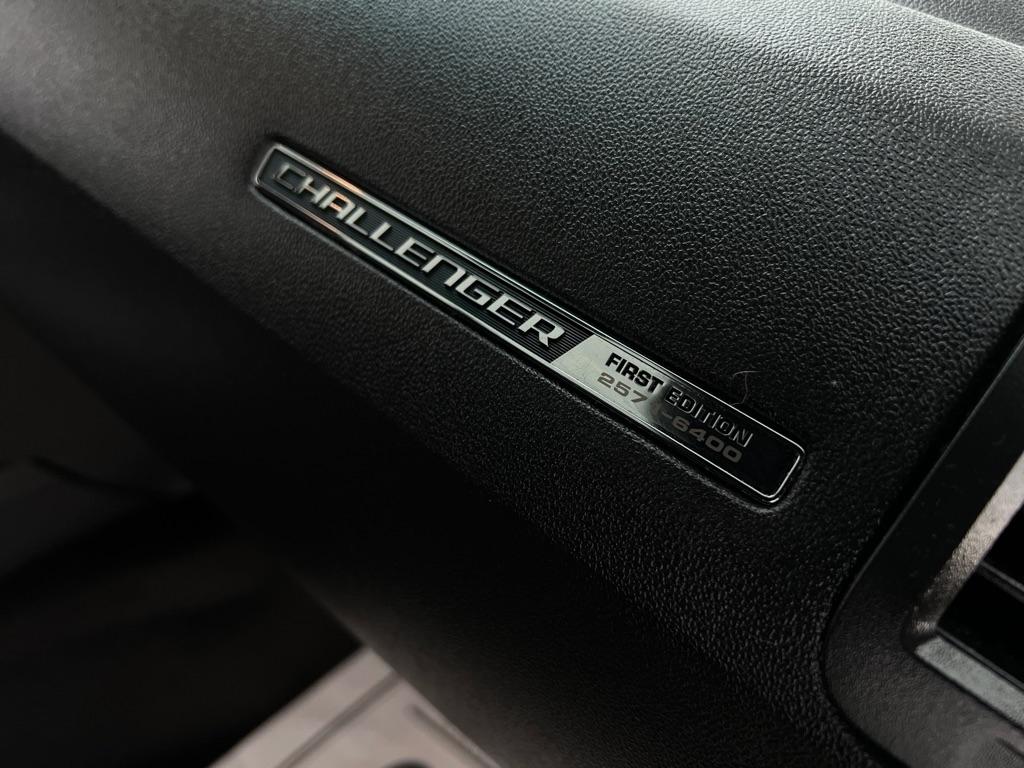 Dodge Challenger SRT8 2008