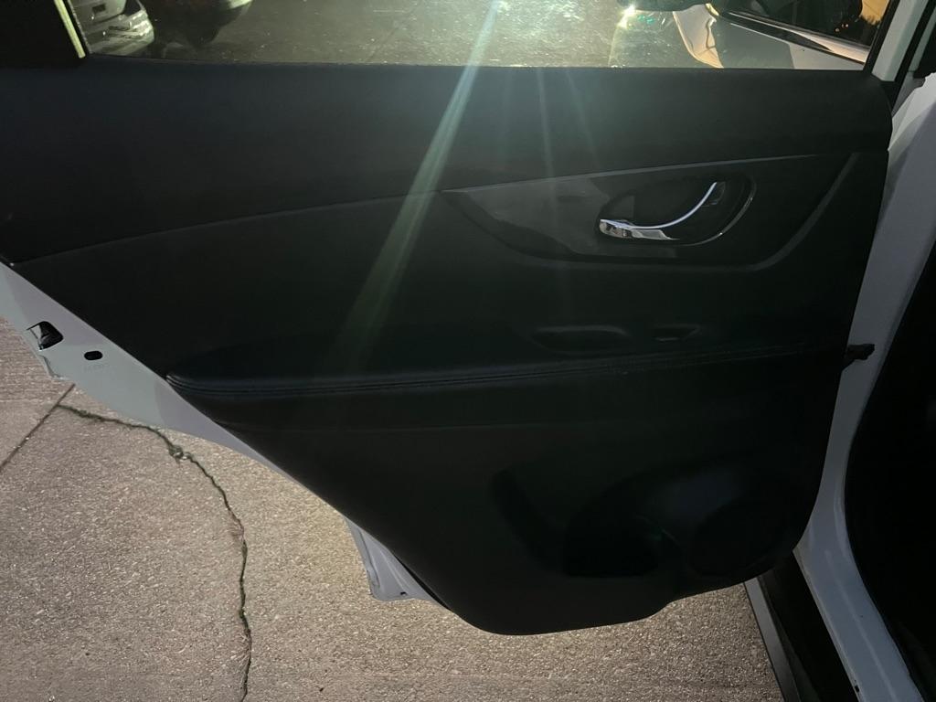Nissan Rogue  2017
