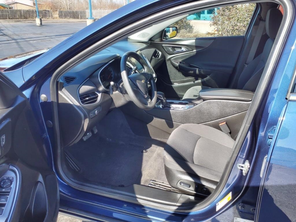 Chevrolet Malibu  2022