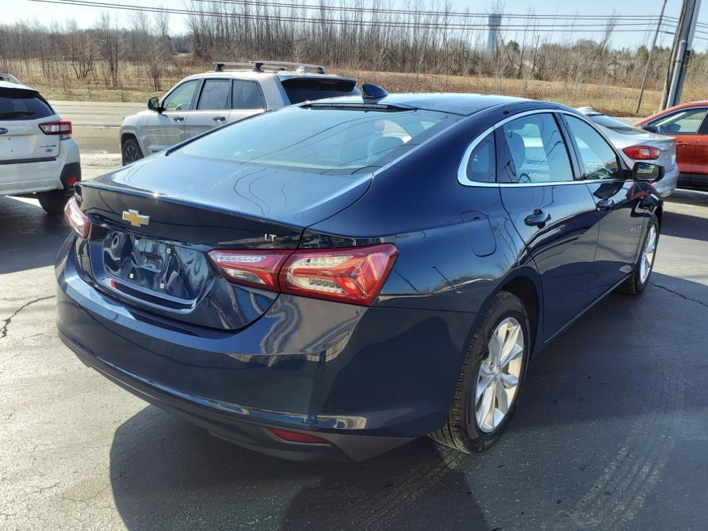 Chevrolet Malibu  2022